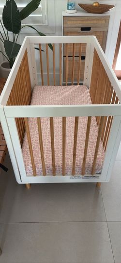 Babyletto lolly 3-1 convertible crib