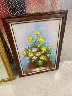 🌼 Framed Floral Painting – Signed Artwork