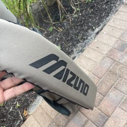 Mizuno golf cart bag with club dividers , rain cover 