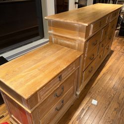 Lexington Furniture Bedroom Set: Solid Wood Dresser & 3-Drawer Nightstand