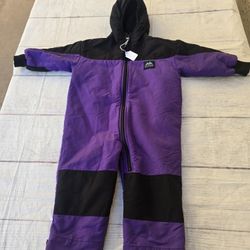 Molehill Infant Snowsuit 12 Months? 