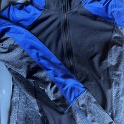 Women’s active jacket size medium