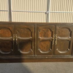 Cabinet Console