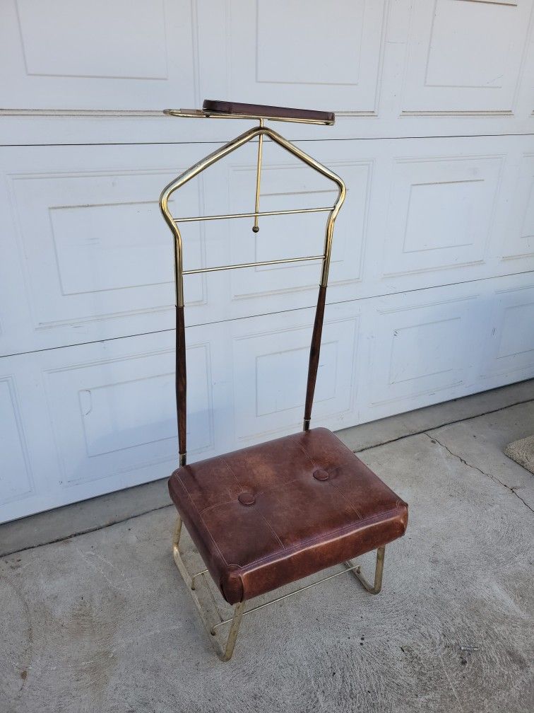 Antique Butler Chair!