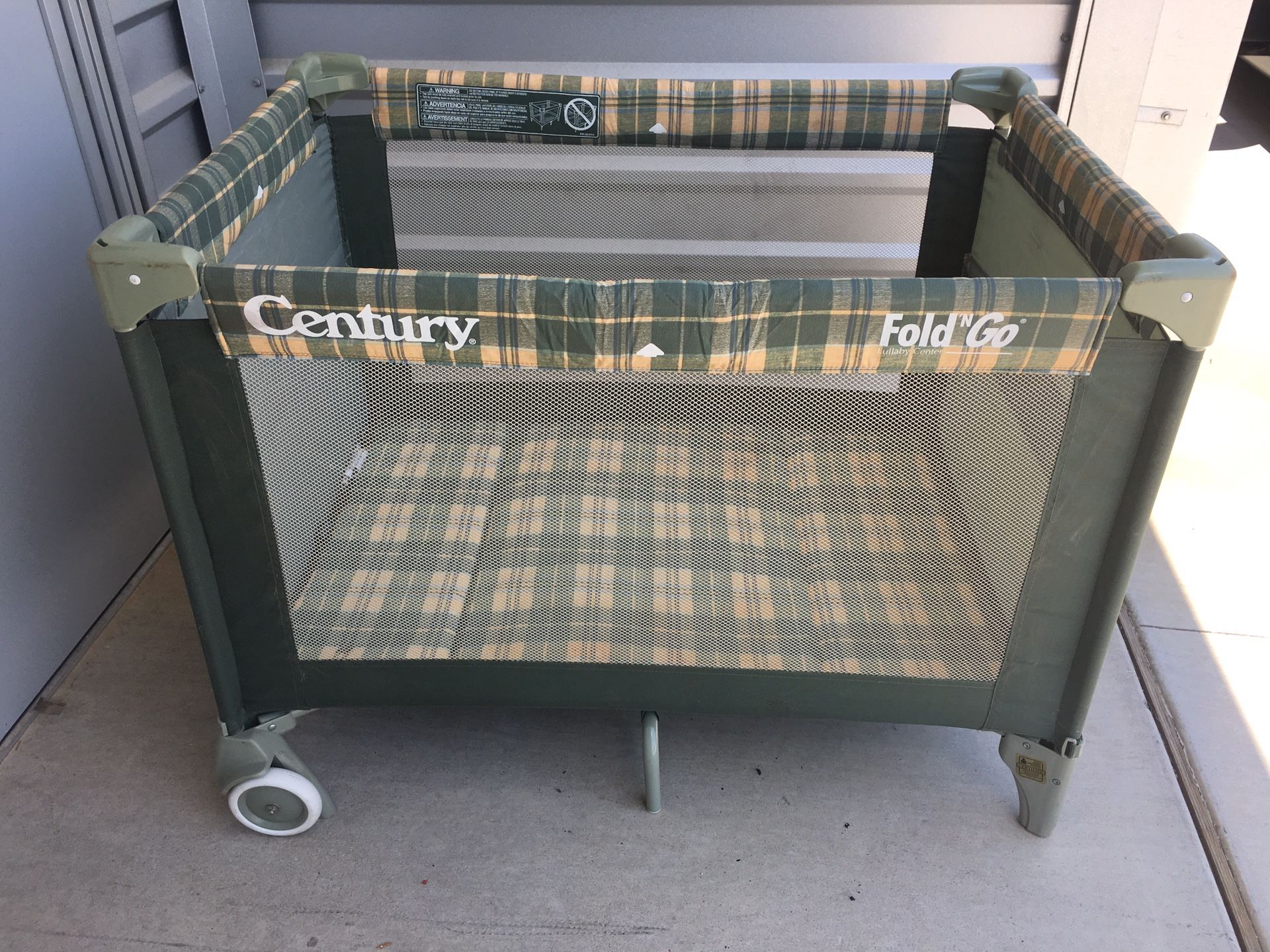 Century Fold N Go Playpen