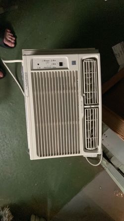 Frigidaire window AC Air conditioner unit