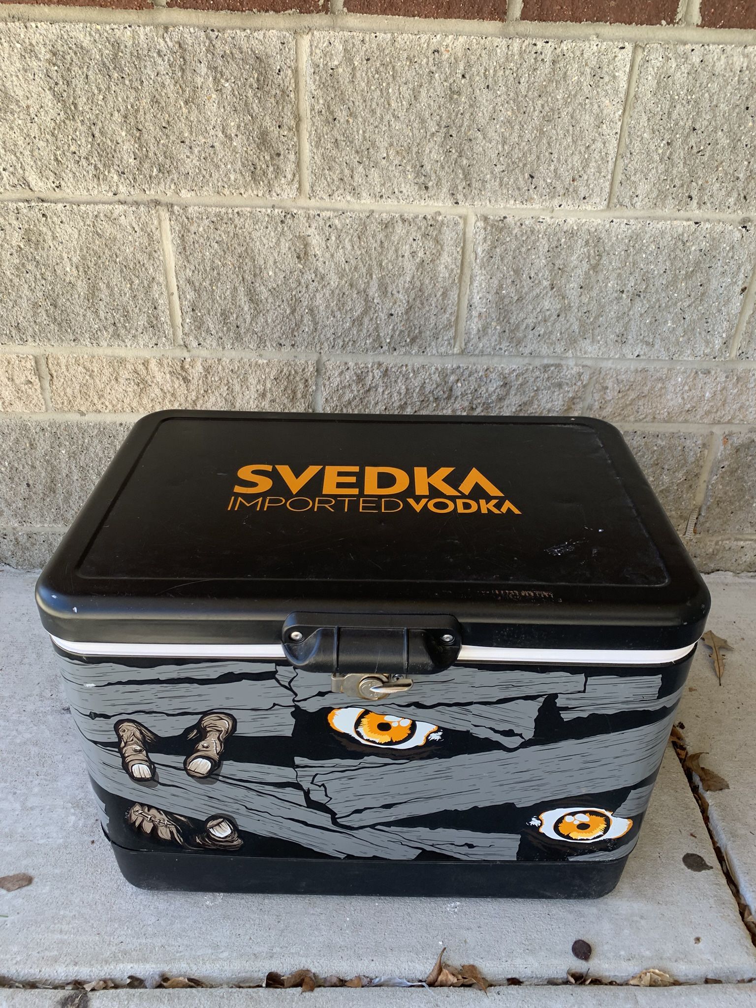 VINTAGE SVEDKA Vodka  ICE CHEST COOLER Large  Mummy Decor 
