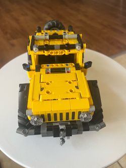 LEGO TECHNIC Jeep 42122