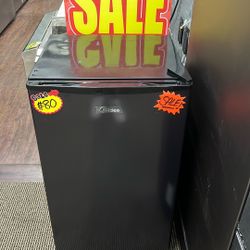 New Mini Refrigerator 3.3 cu ft. It's small and Cute.