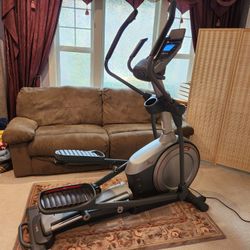 Freemotion 445 Elliptical 