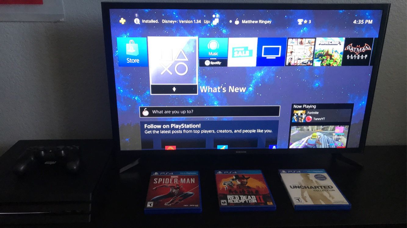 PS4 Pro + controller and games(TV NOT INCLUDED IN THIS PRICE)