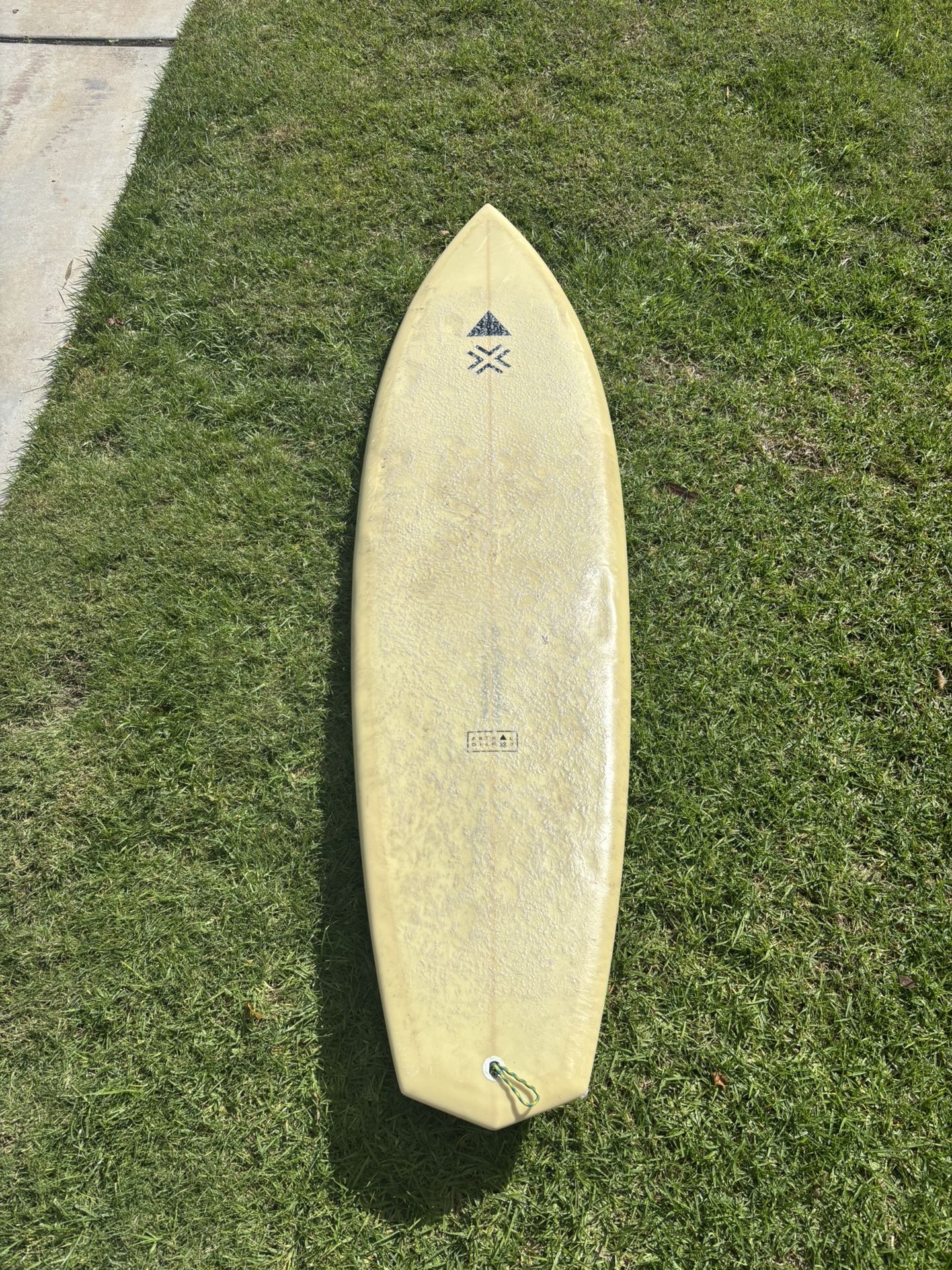 6’4 Diamond Tail Surfboard