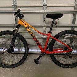 2021 Trek Marlin 7 Size S