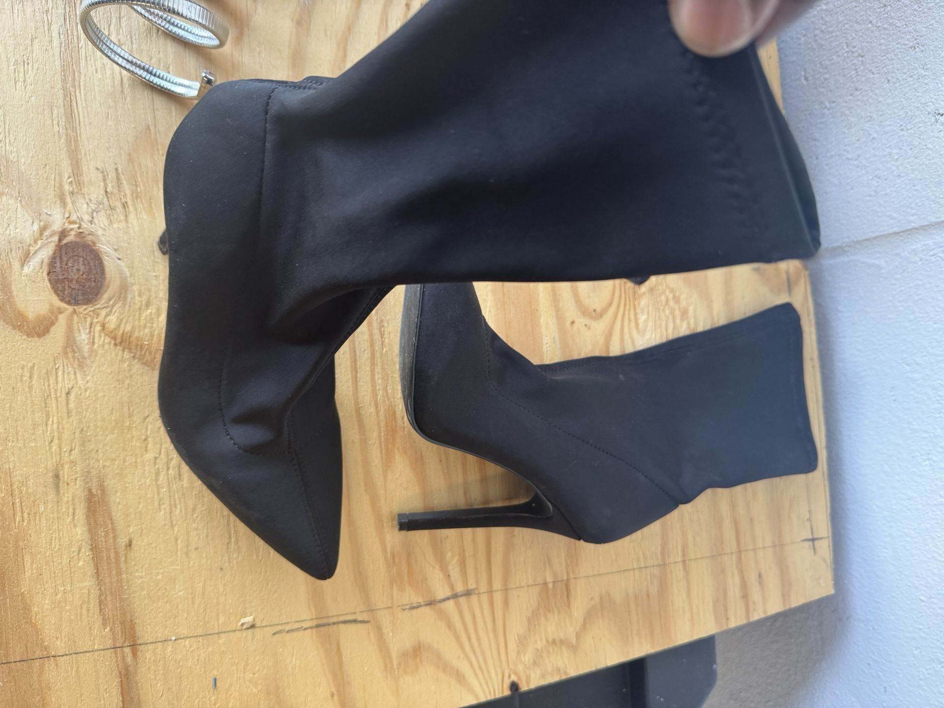  Various Women’s Shoes