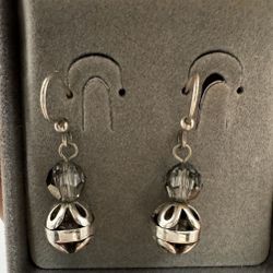 Vintage beaded dazzling drop silver earrings  In great condition 