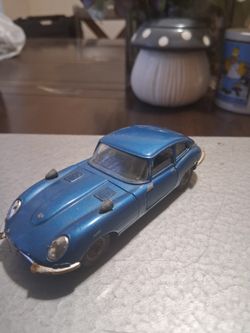 Corgi 335 Jaguar E Type 2+2 - Vintage