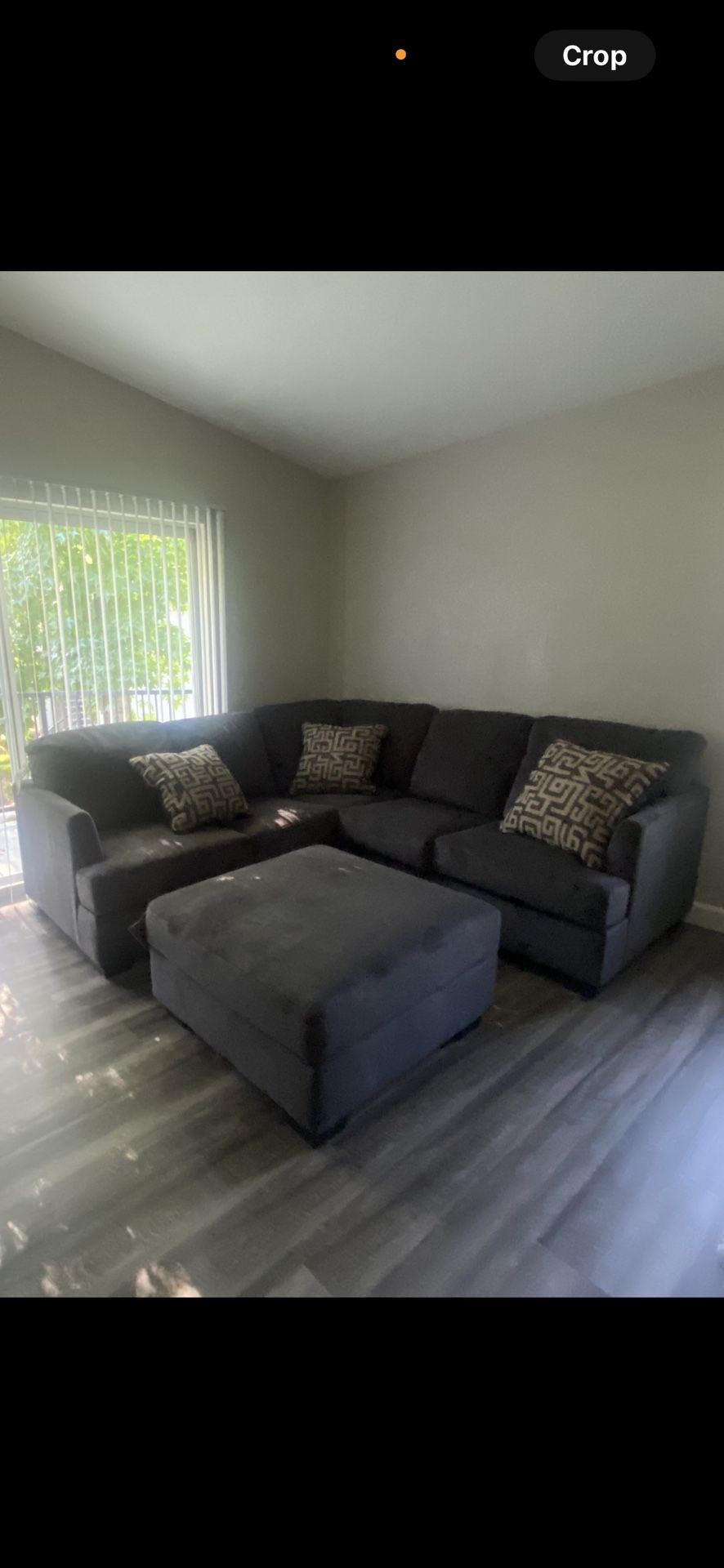 Sectional Couch With Ottoman 
