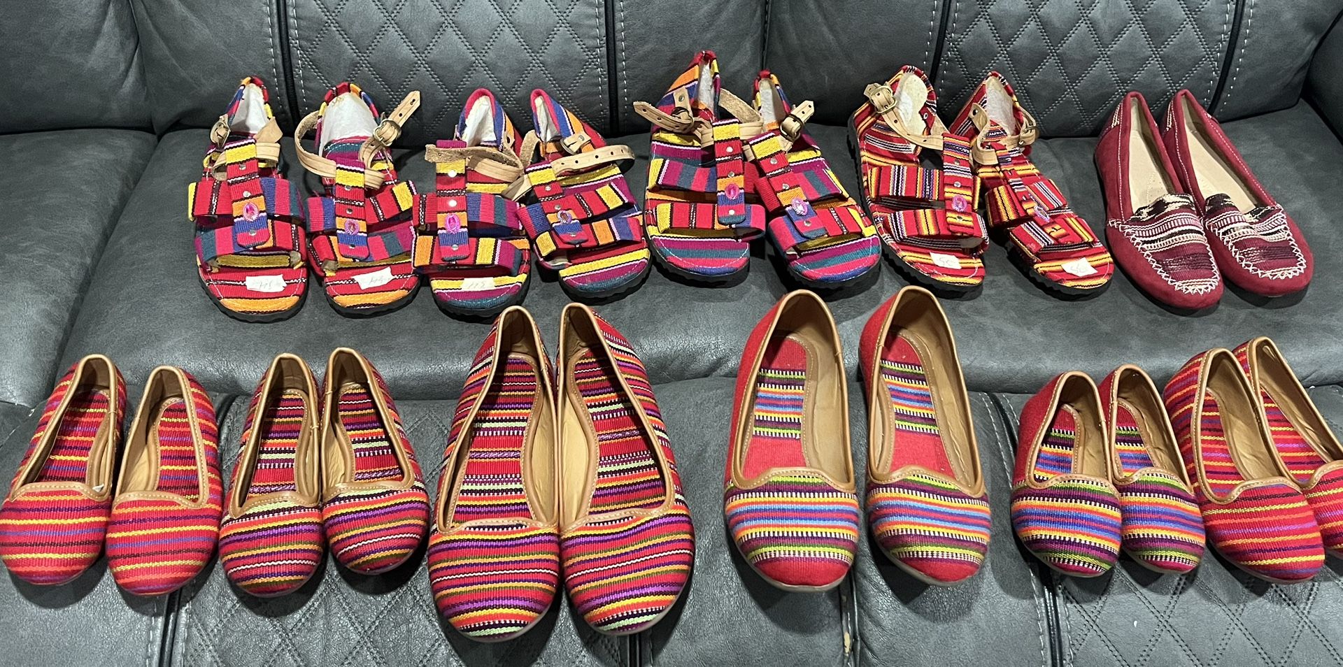Zapatos Y Sandalias Típicas De Guatemala.