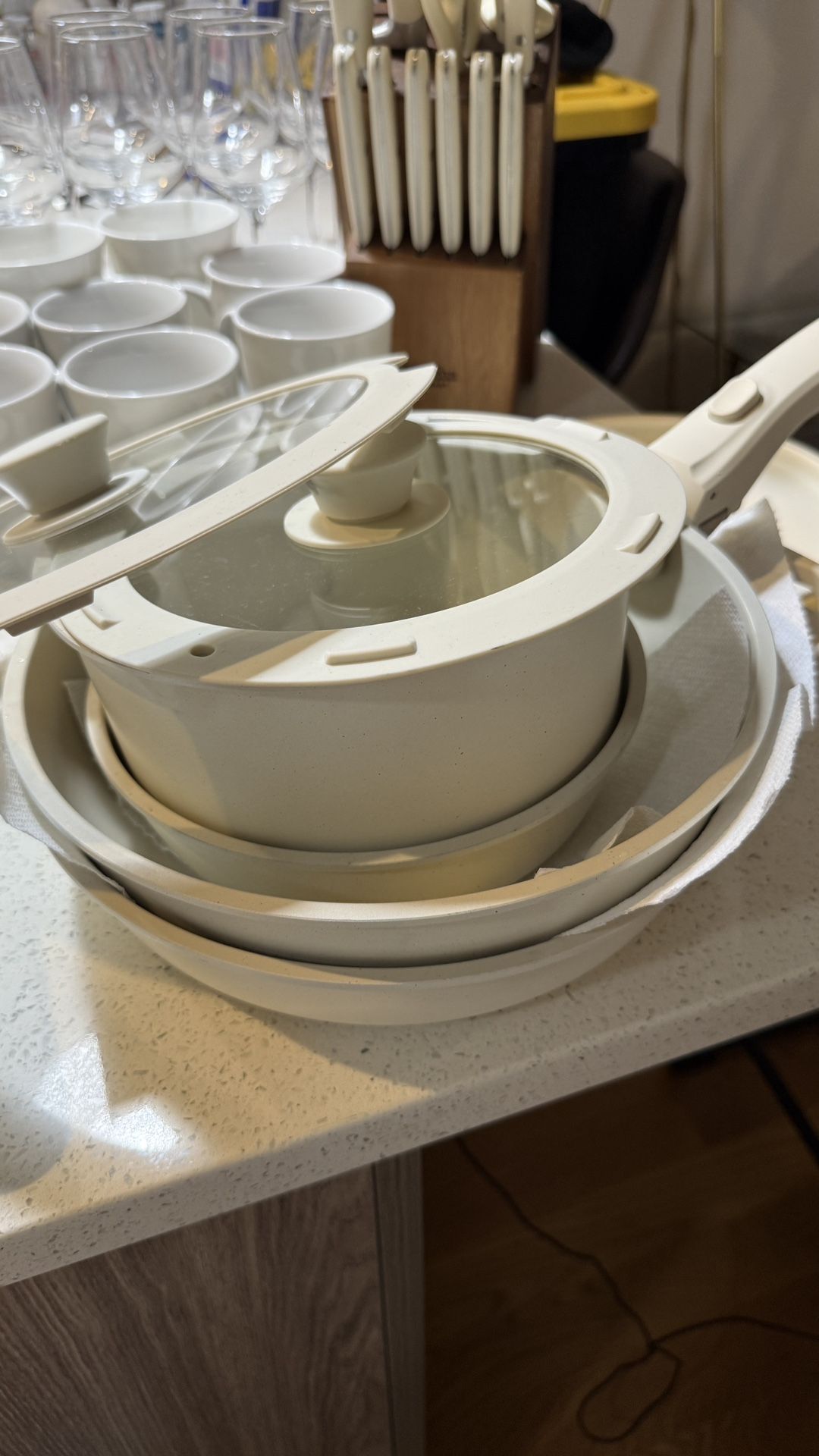 Kitchenware 
