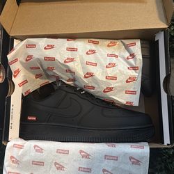 Nike Air Force 1 Low Black Red Size 10-11 Brand New