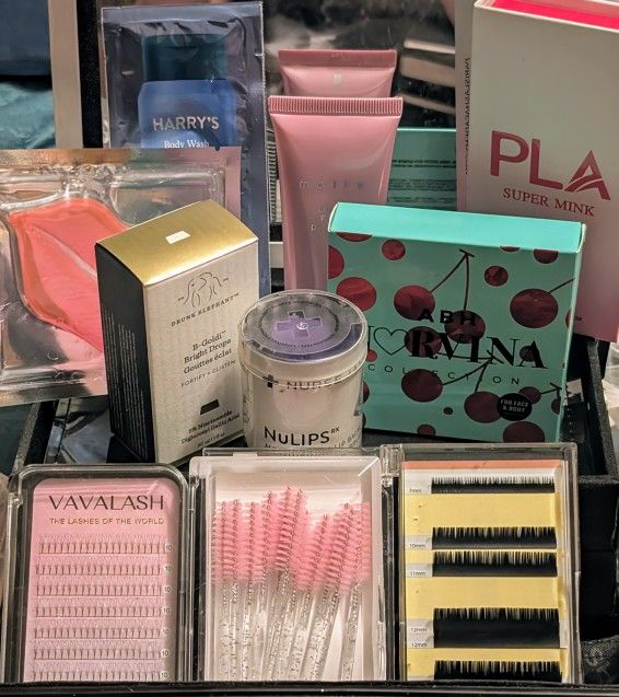 New High-end 2 Combined Beauty Bundles Lash Extensions,Makeup And Skincare 