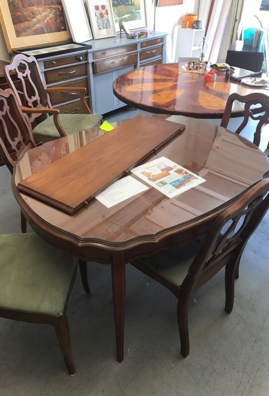 Bassett dining room table