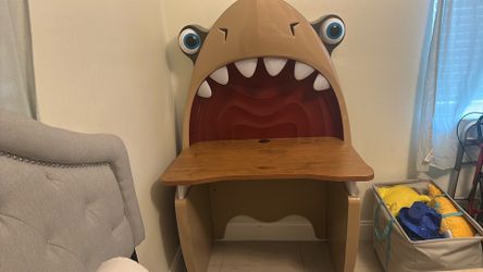 computer Desk Shark computer Desk