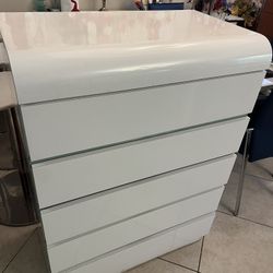 White Compact Dresser