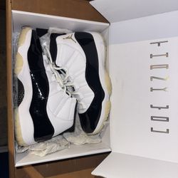 Air Jordan 11 Retro Gratitude