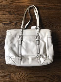 White leather coach purse in great shape.