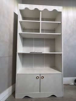 Modern shelf book