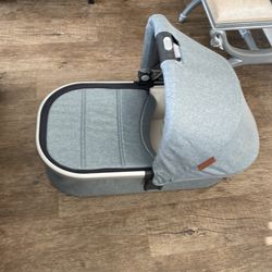 Upperbaby Bassinette New  