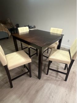 Dining table set with 4 chairs