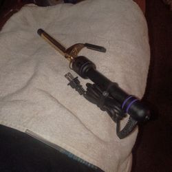 HOT TOOLS CURLING IRON