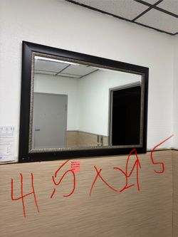 Wall mirror