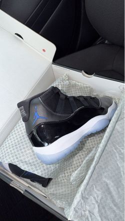 Jordan 11 Space Jam