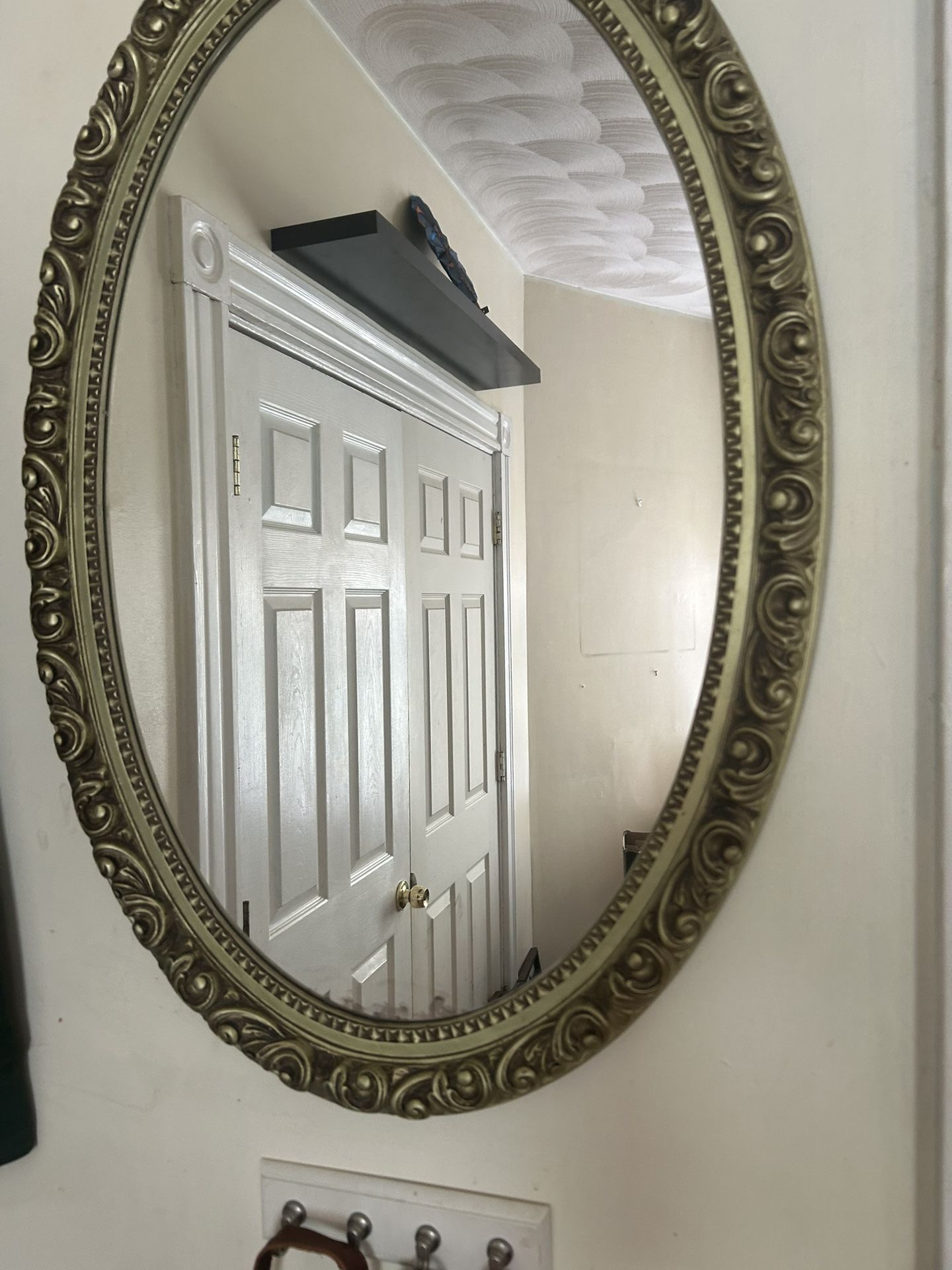 Oval vintage Mirror