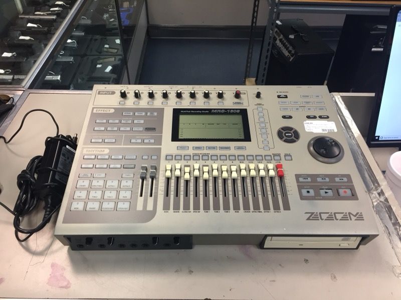 Zoom Multi Track Recording Studio (MRS-1608) for Sale in Marietta