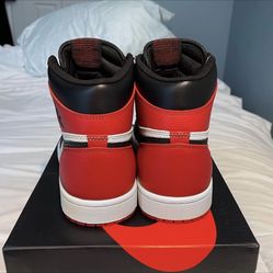 Bred Jordan 1
