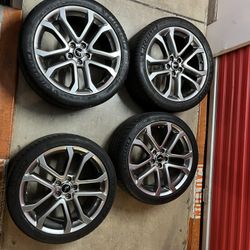 Ford Mustang Wheels and Tires