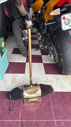 Shoe polisher barbershop old school works great