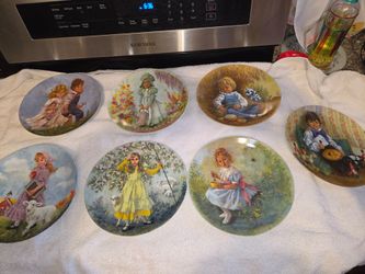 Nursery Rymes plates