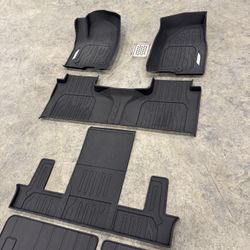 GMC Yukon (2025) tahoe, escalade, factory rubber floor mats and cargo