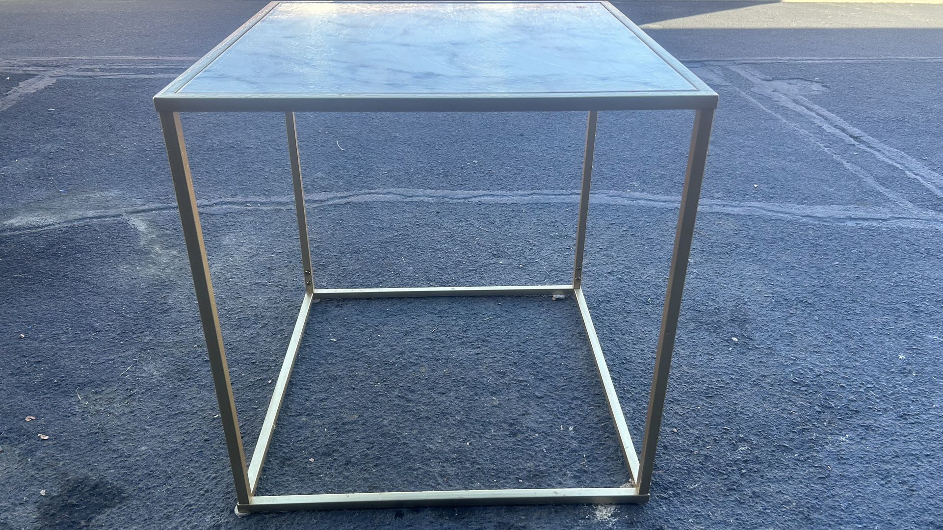 Transitional style end&side table Brushed Gold base and White Marble top,24” square and height(Pick up location:Denver 80229)