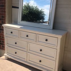Dresser And Mirror 