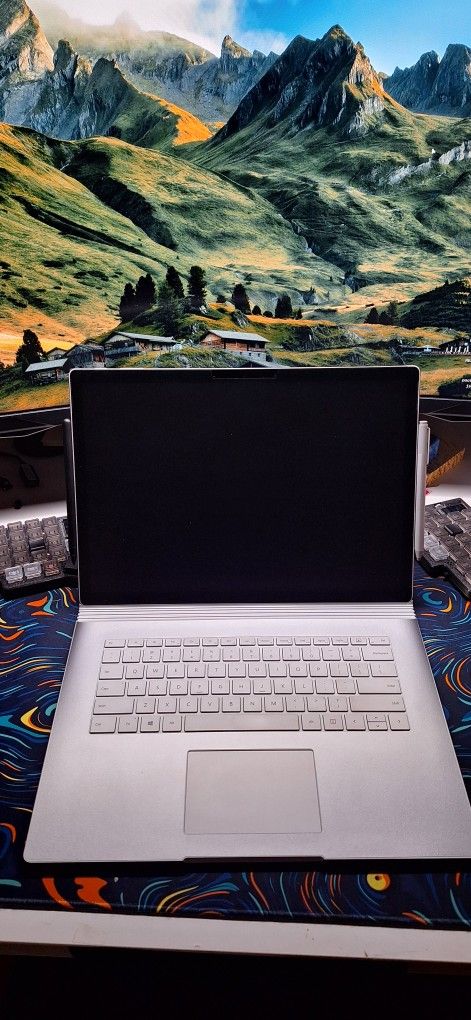 Microsoft Surface Book 2 15