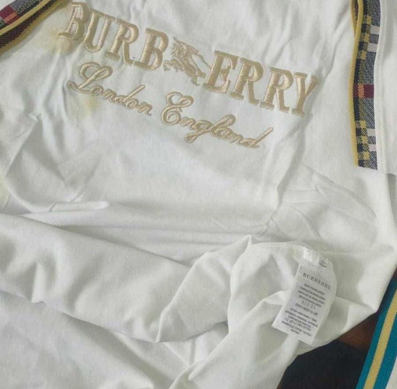 Burberry T Shirt Size L