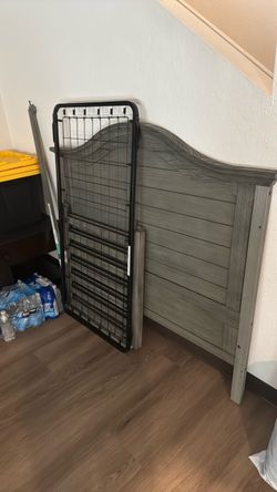 Toddler bed