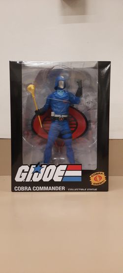 G.I.JOE  COBRA COMMANDER STATUE NEW. 