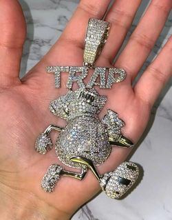 HUGE 3.5" Famous Trap Money 💰 Bag Pendant 14k Gold Plated Super Iced Out w/Simulated Diamonds Hip Hop, Rapper 